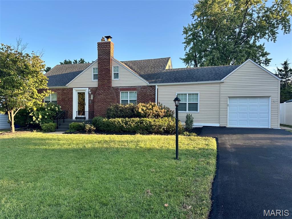 Photo of 9916 Coventry Lane St Louis MO 63123