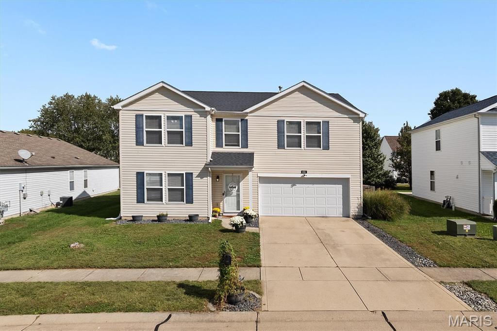 Photo of 455 Falling Leaf Way Mascoutah IL 62258