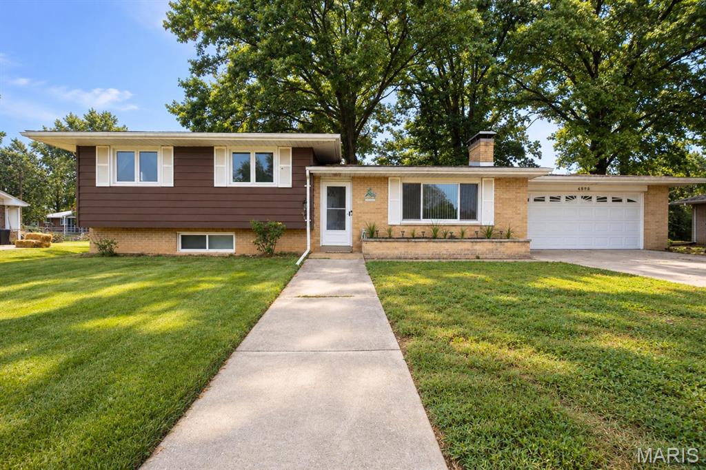Photo of 4806 Pierce Lane Godfrey IL 62035