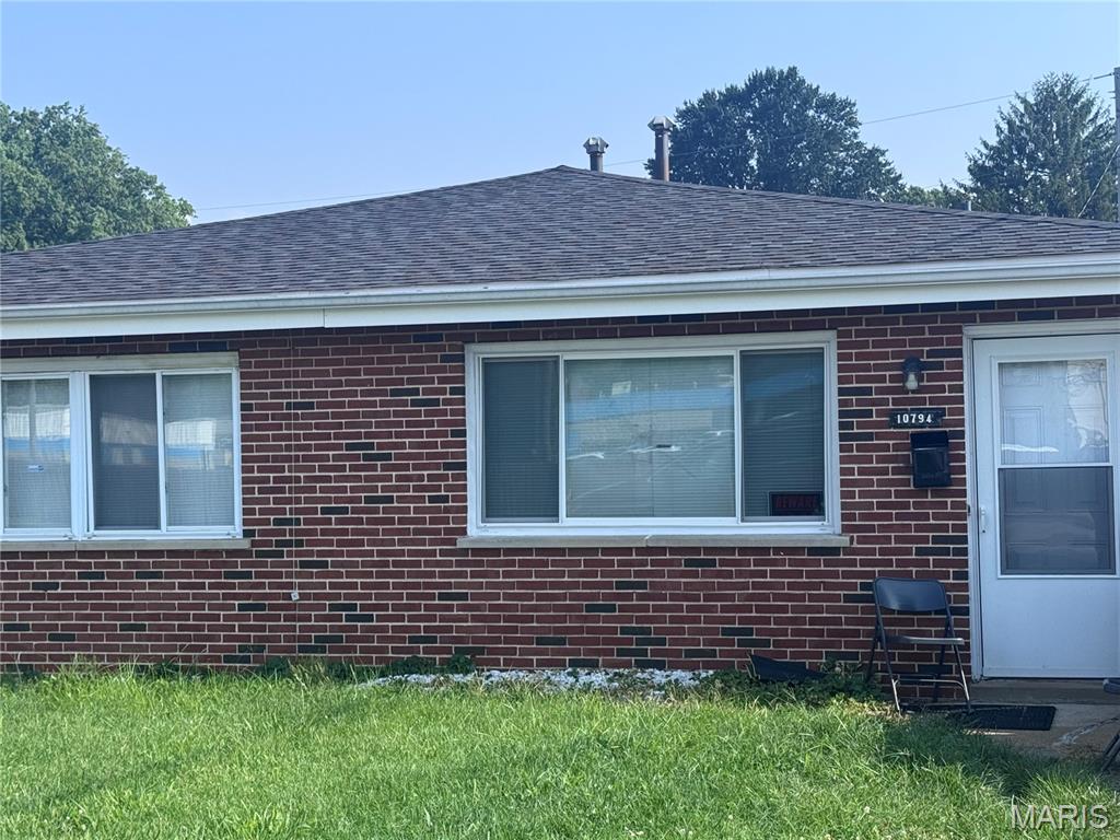 Photo of 10794 Tropic Drive St Ann MO 63074