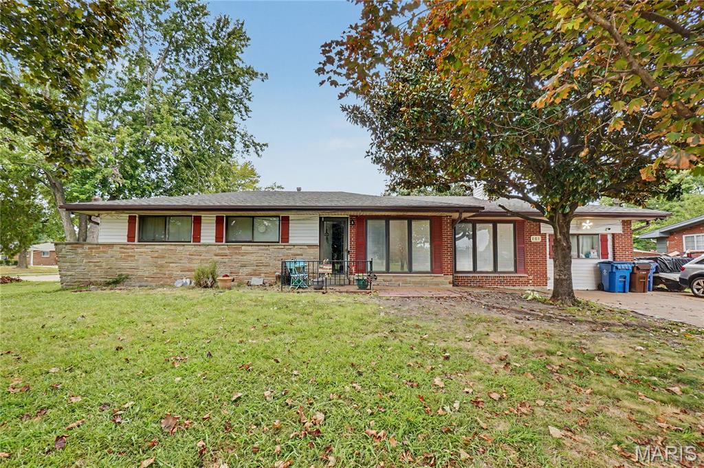 Photo of 101 Sunset Drive Hazelwood MO 63042