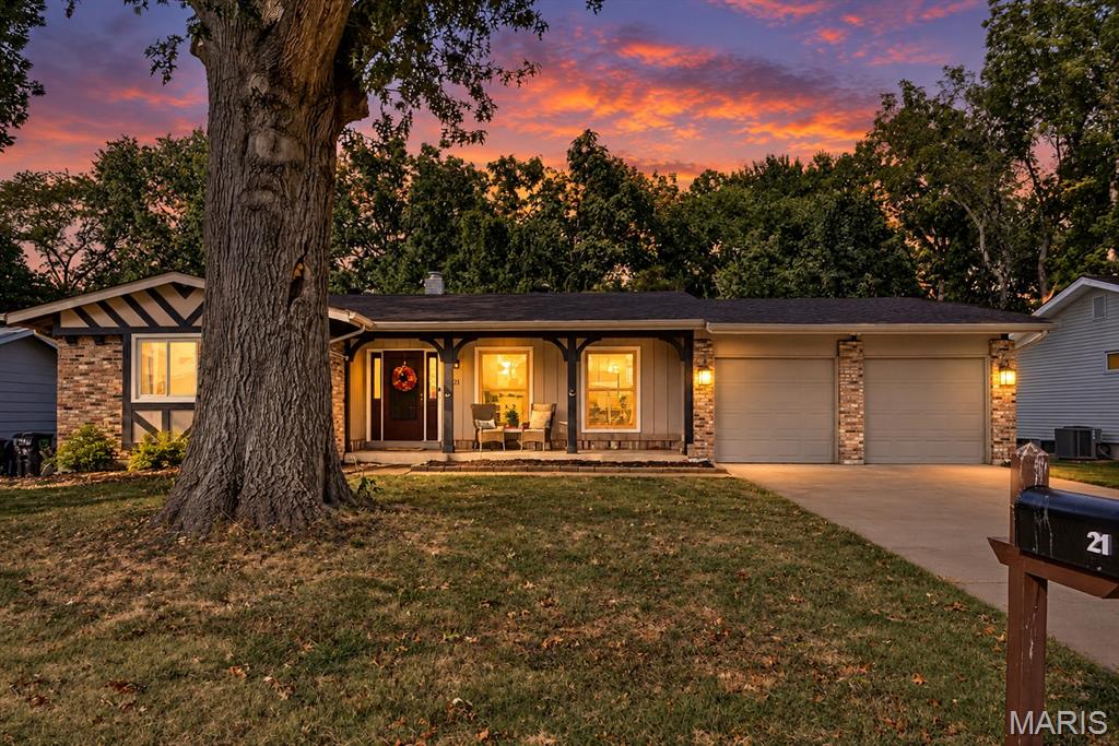 Photo of 21 San Carlos Drive St Charles MO 63303
