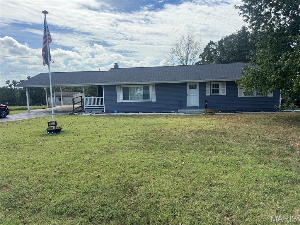 Photo of 621 College Heights Road De Soto MO 63020