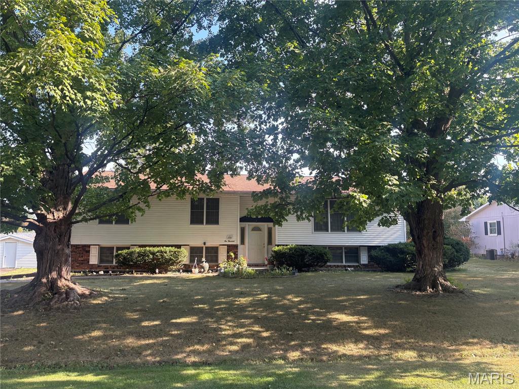 Photo of 1000 W Saint John Street Vandalia MO 63382