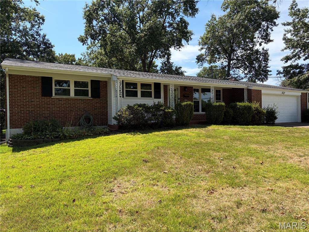 Photo of 530 Mid Meadows Lane Kirkwood MO 63122