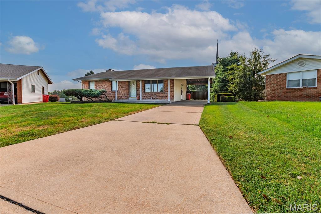 Photo of 10924 Schoenfeld Court Green Park MO 63123