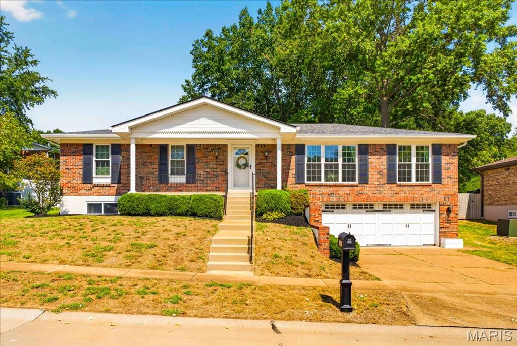Photo of 4847 Vermilion Drive St Louis MO 63128