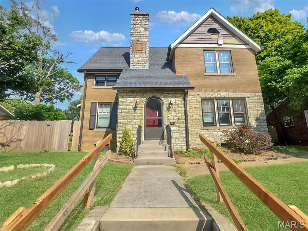 Photo of 1321 Lebanon Avenue Belleville IL 62221