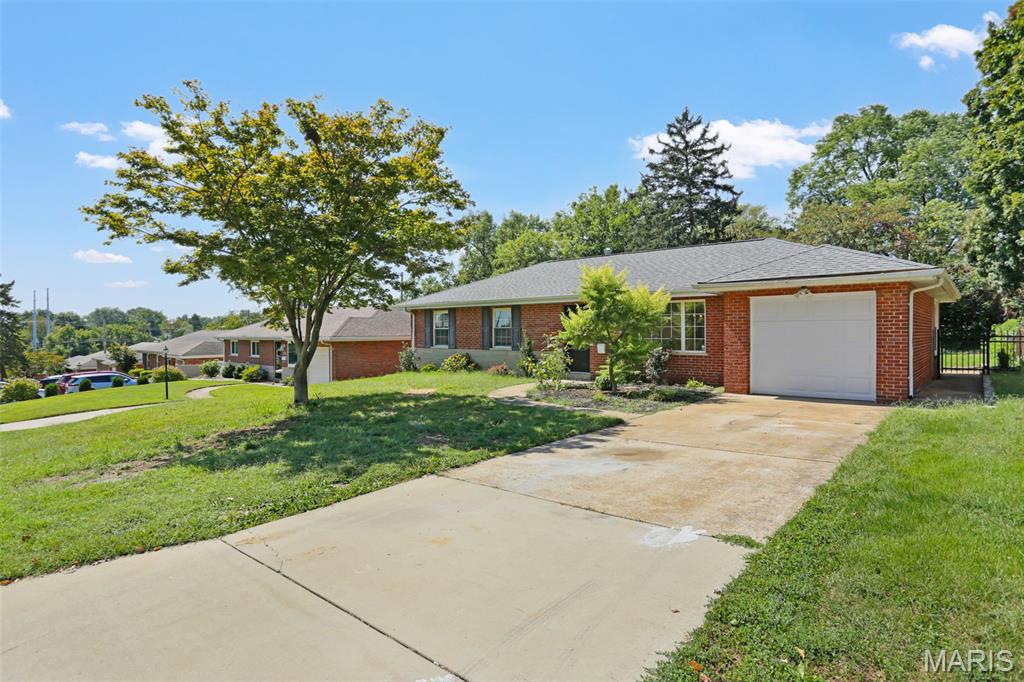 Photo of 9609 Howerton Drive St Louis MO 63123