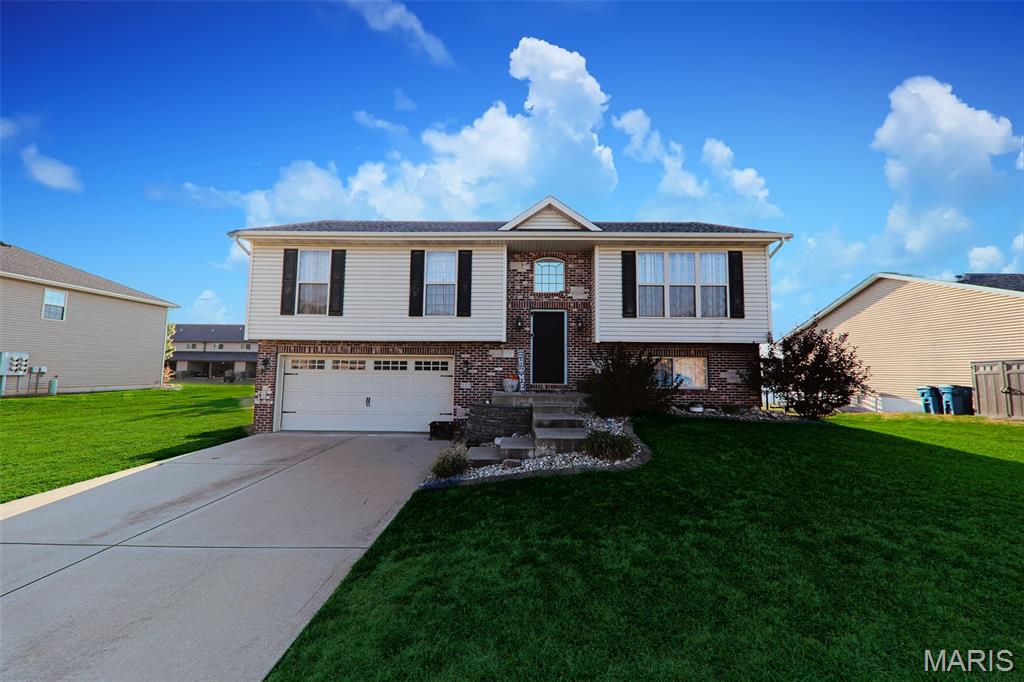 Photo of 113 Olyvia Drive St Jacob IL 62281