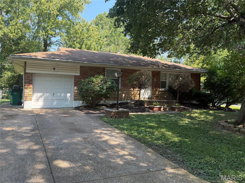 Photo of 1283 Mead Drive St Louis MO 63137