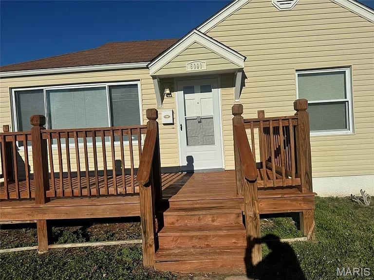 Photo of 6000 Cascade Drive St Louis MO 63134