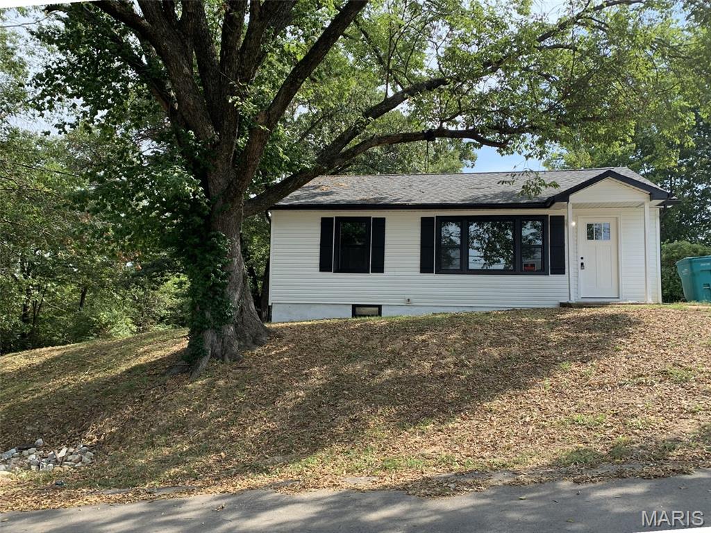Photo of 310 Nashville Street St Clair MO 63077