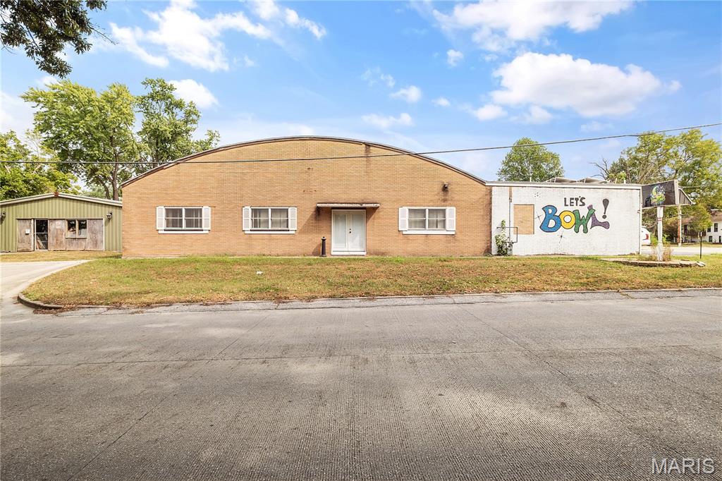 Photo of 217 N Main Street Hillsboro IL 62049