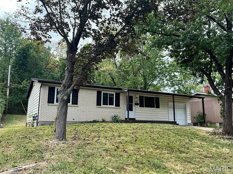 Photo of 5319 Grove Avenue St Louis MO 63135