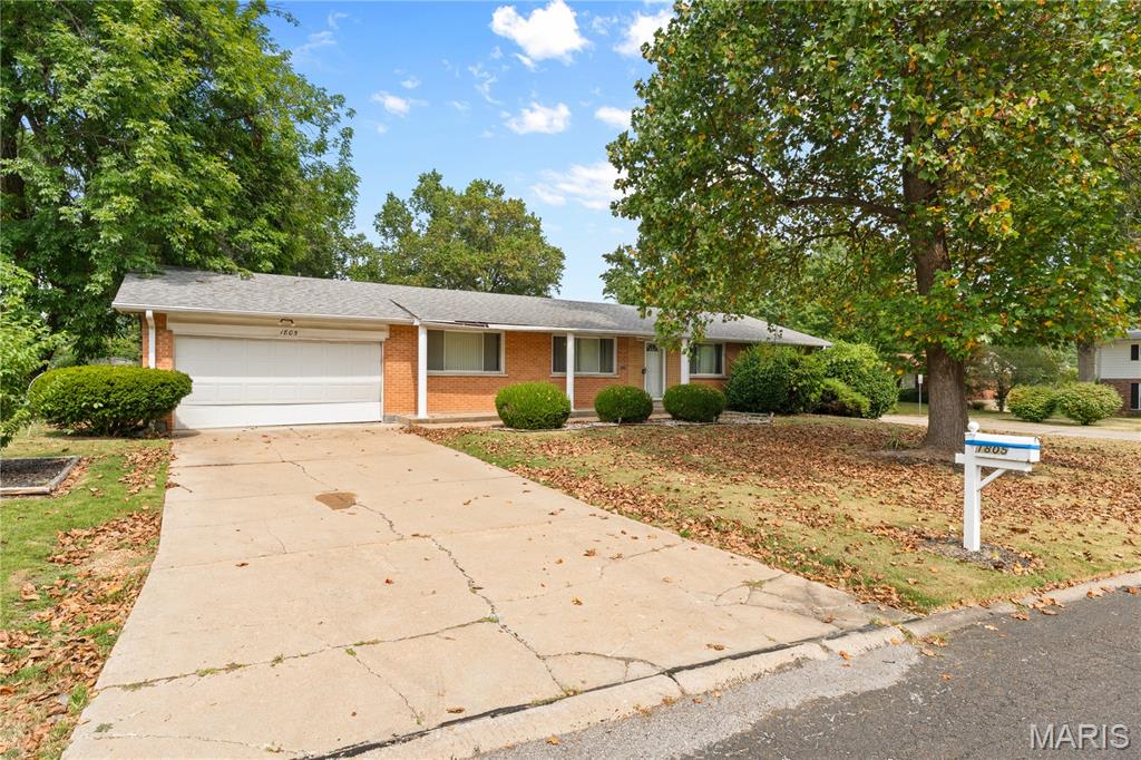 Photo of 1805 Claudine Drive St Louis MO 63138