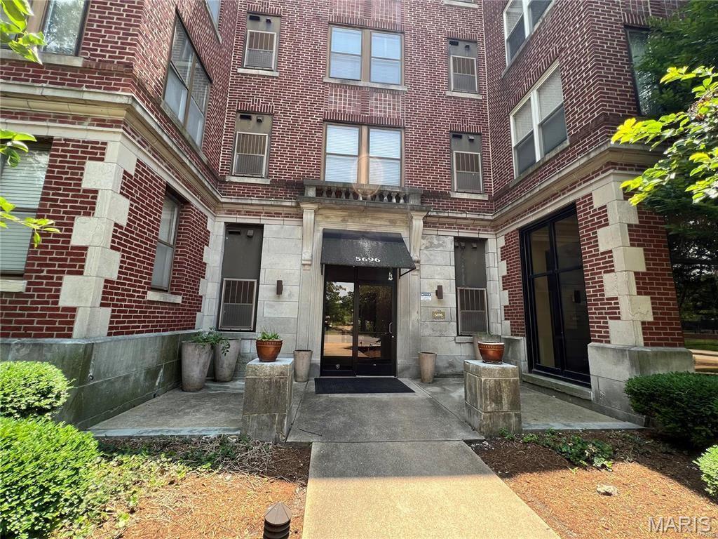 Photo of 5696 Kingsbury Avenue #103 St Louis MO 63112