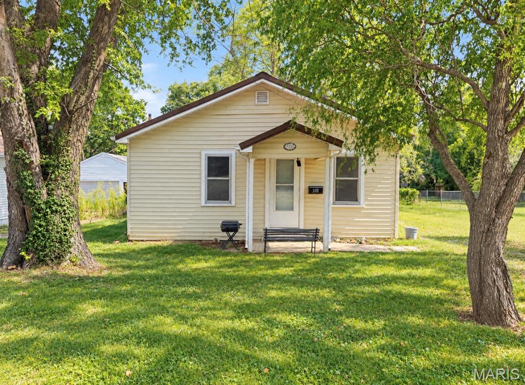 Photo of 310 Krei Boulevard Farmington MO 63640