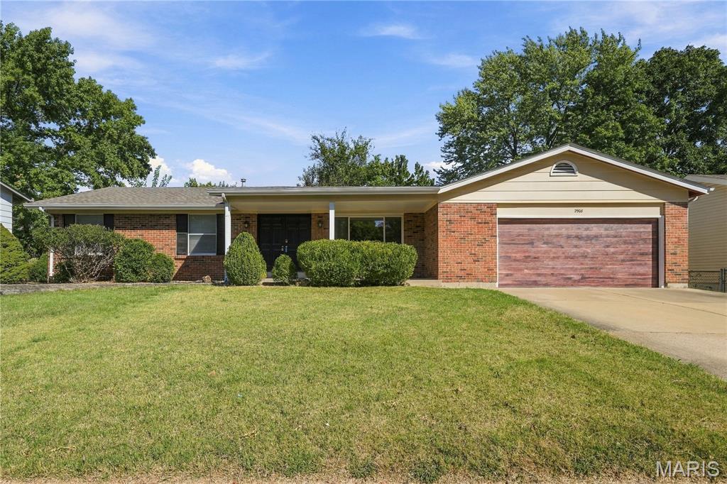 Photo of 2908 Westminister Drive St Charles MO 63301