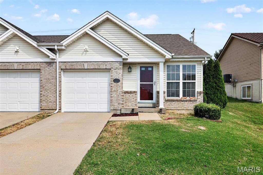 Photo of 12193 McKelvey Place Drive Bridgeton MO 63044