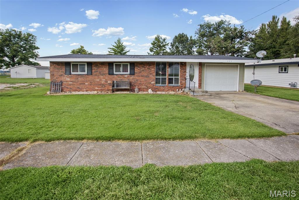 Photo of 224 Elm Street Eldred IL 62027