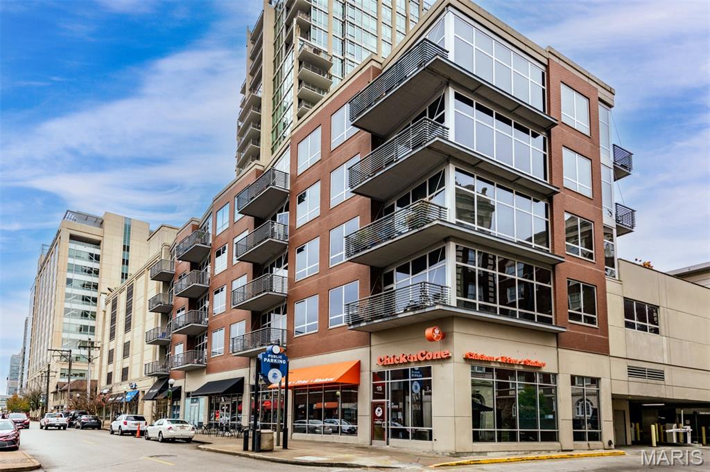 Photo of 9 N Euclid Avenue #302 St Louis MO 63108