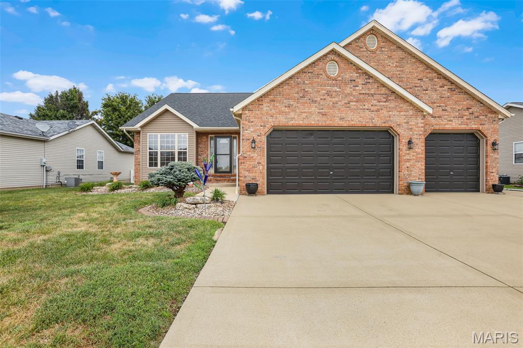 Photo of 522 Deer Run Moro IL 62067