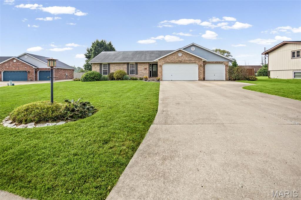 Photo of 2724 Bryden Court Alton IL 62002
