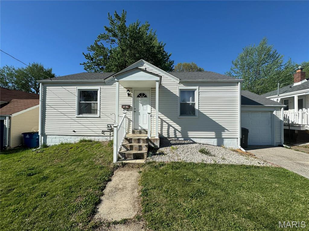 Photo of 10421 Niblic Drive St Louis MO 63114