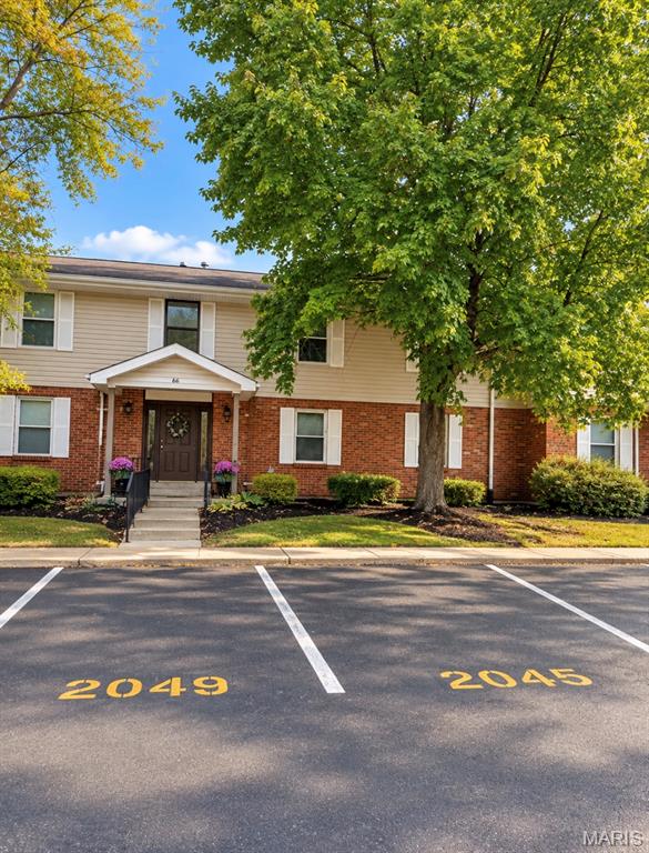Photo of 2049 New Sun Drive Florissant MO 63031