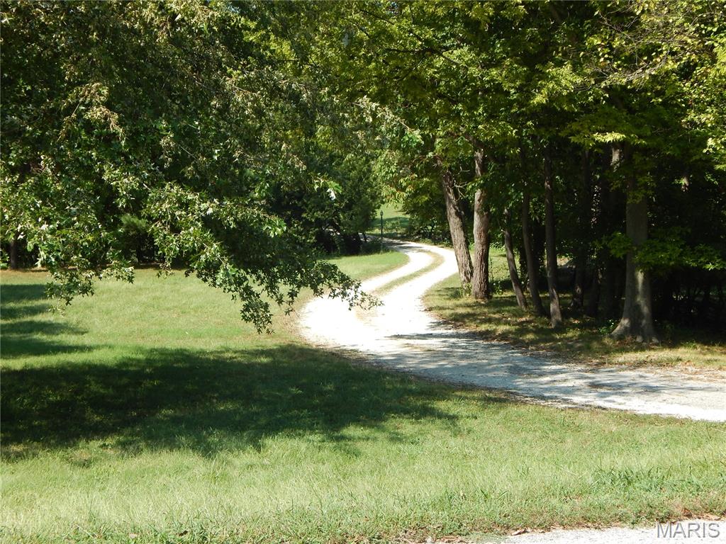 Photo of 1475 Uthoff Drive Fenton MO 63026