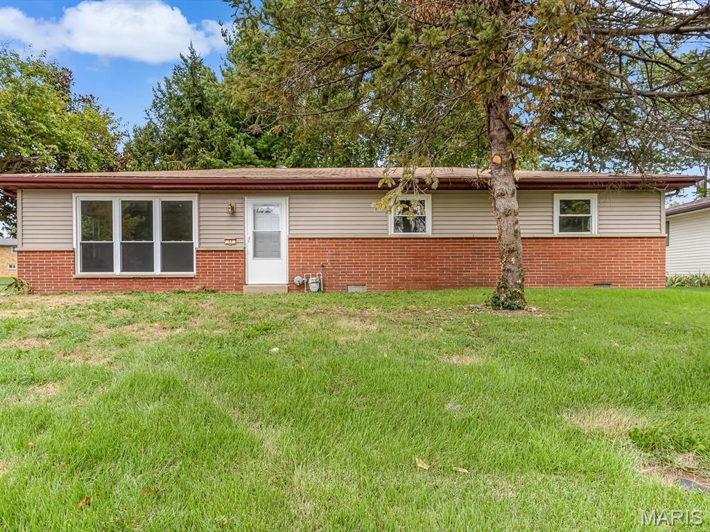 Photo of 17 Neptune Drive Belleville IL 62226