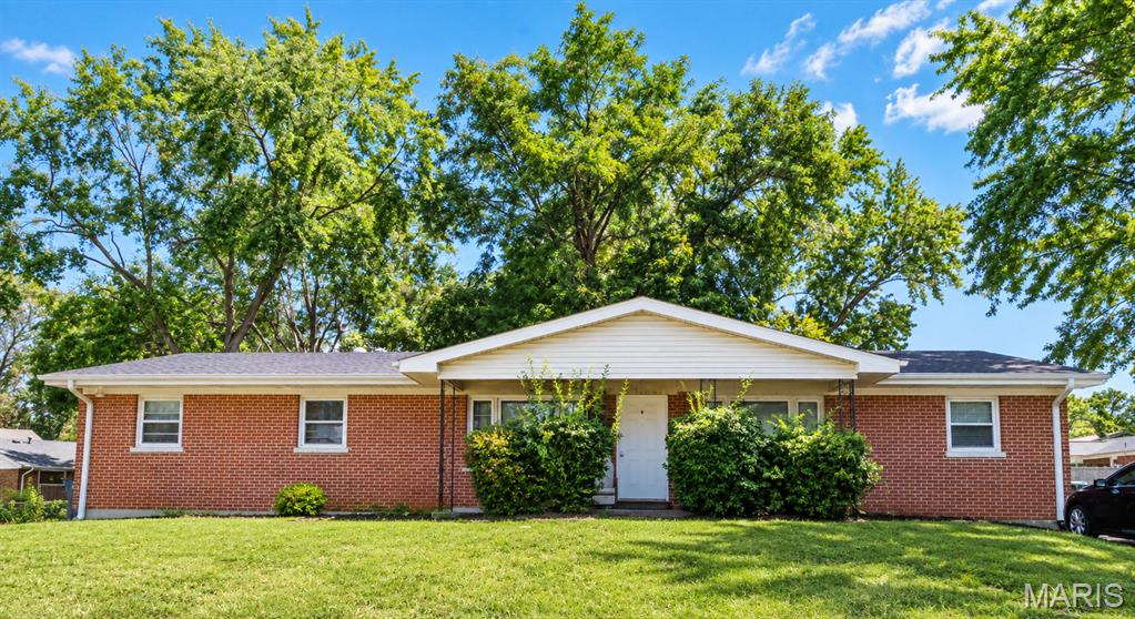 Photo of 908-910 Cole Boulevard St Charles MO 63301