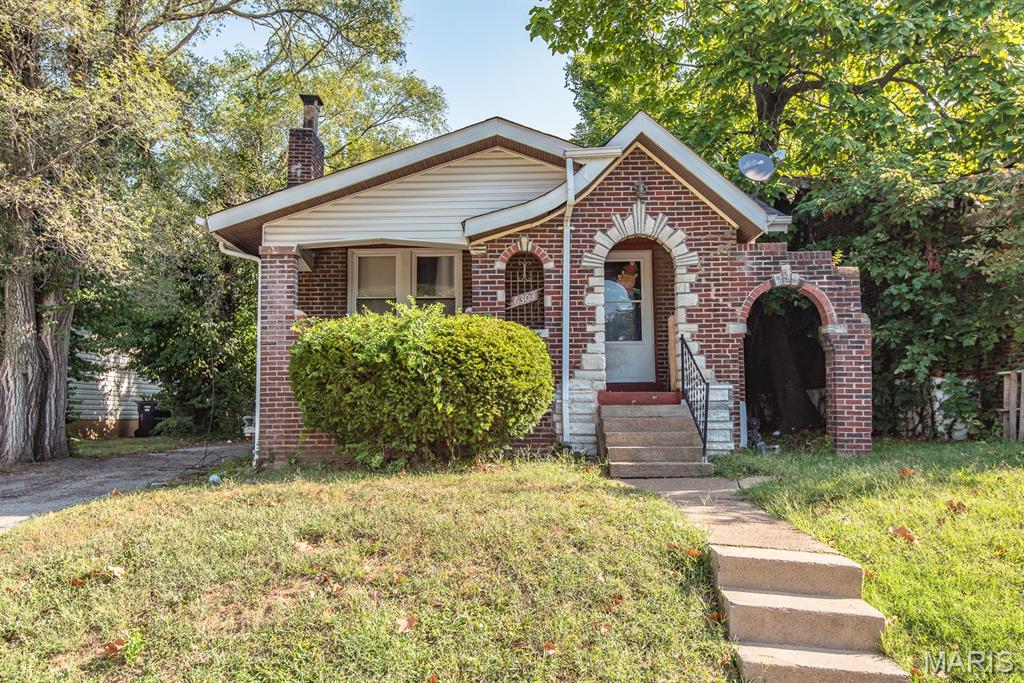 Photo of 6303 Dardanella Avenue Pine Lawn MO 63121