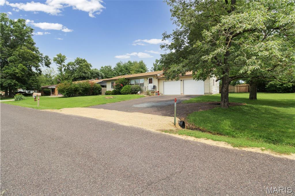 Photo of 137 Christland Drive Sullivan MO 63080