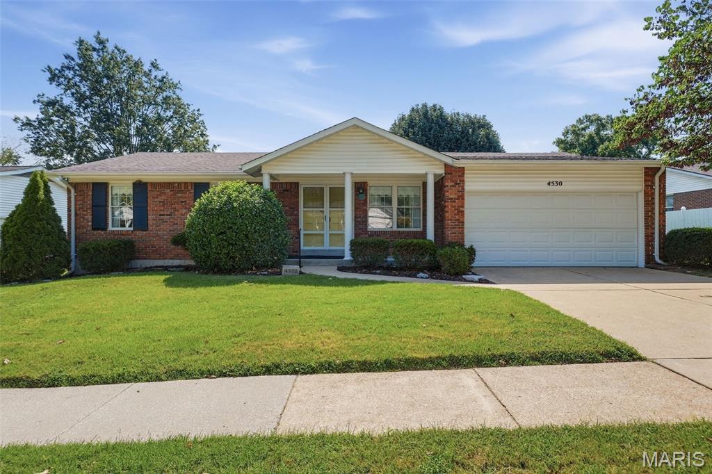 Photo of 4530 Firelight Drive Oakville MO 63129