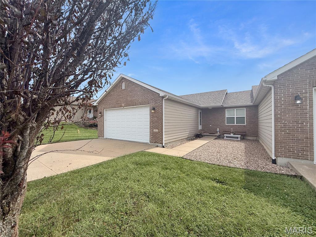 Photo of 13 Chester Road Hannibal MO 63401