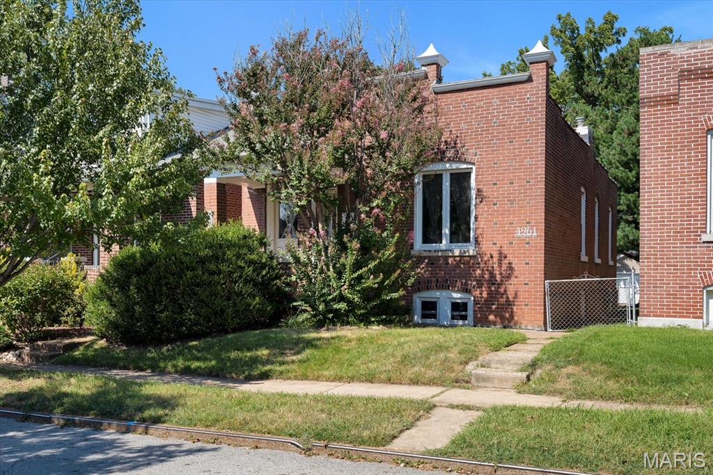 Photo of 4961 Schollmeyer Avenue St Louis MO 63109