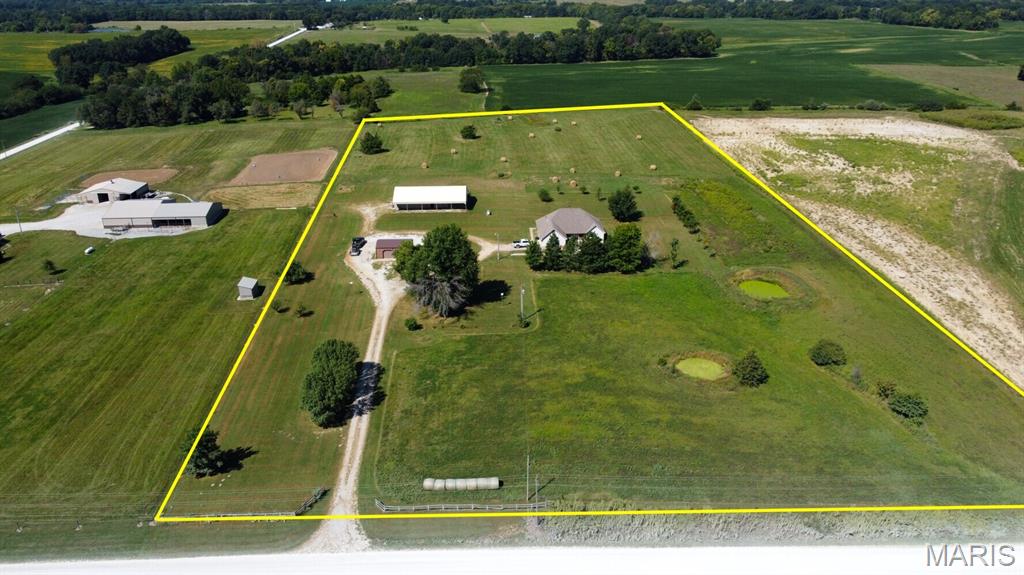 Photo of 12201 S Clinkenbeard Road Ashland MO 65010