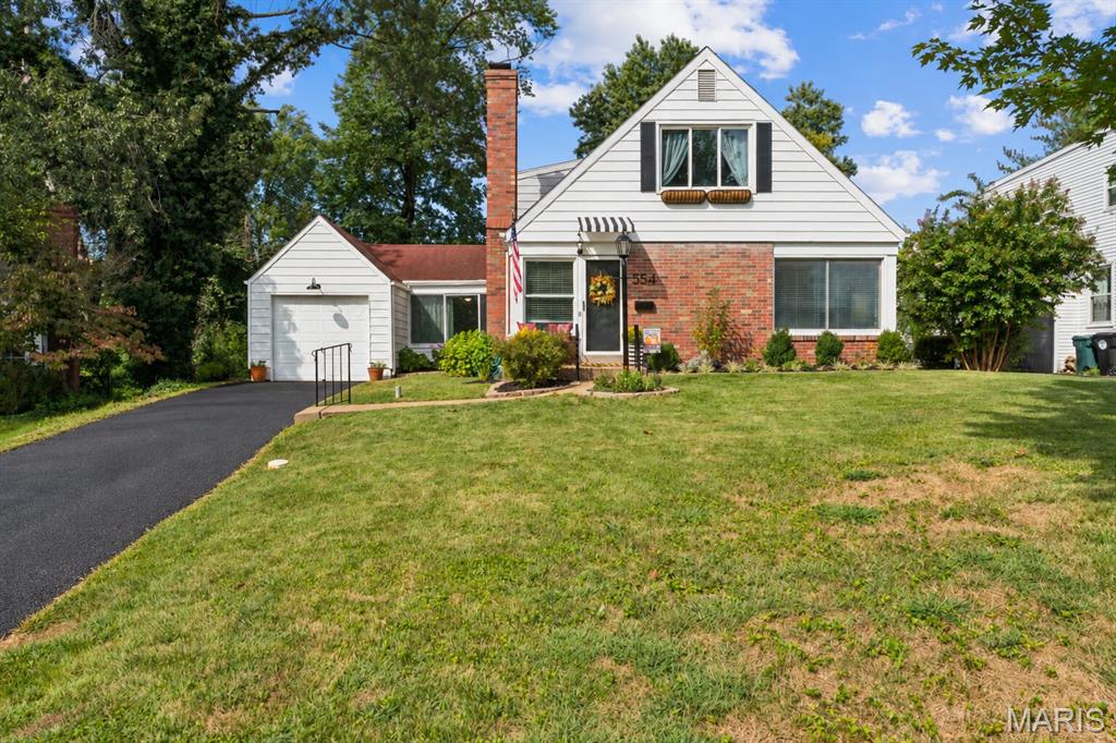 Photo of 554 Southbrook Drive Kirkwood MO 63122