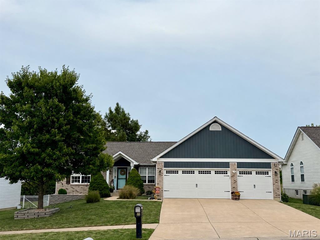 Photo of 156 Old Williamsburg Parkway Wentzville MO 63385