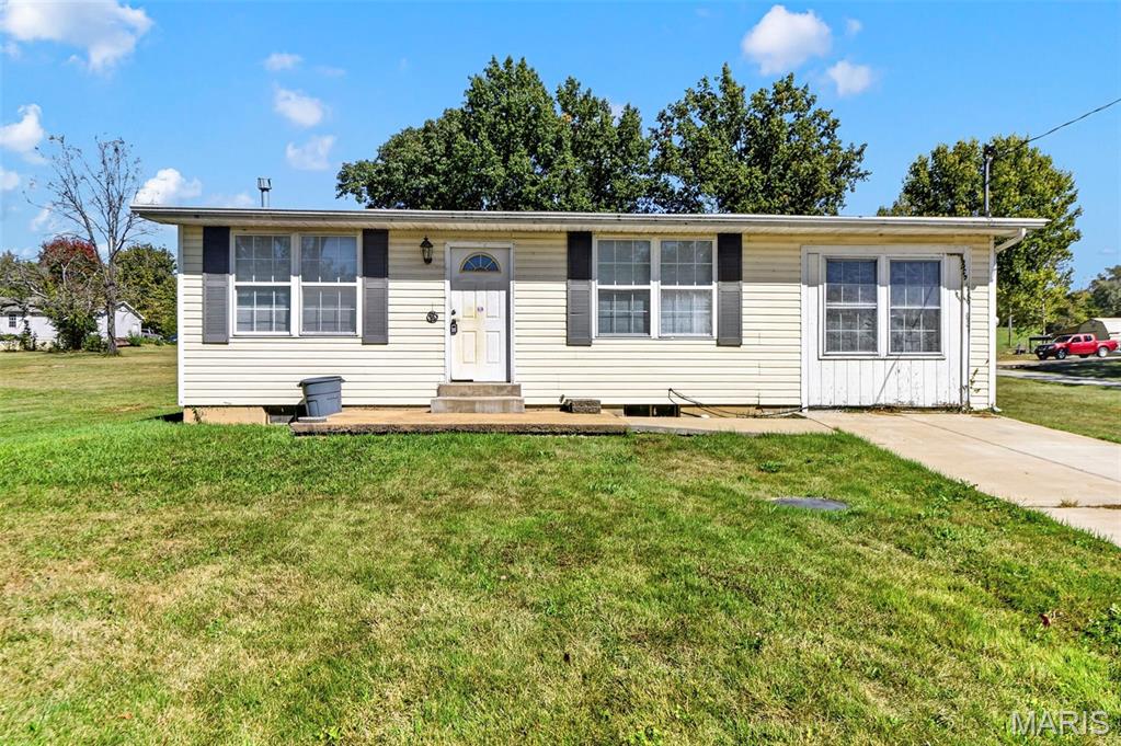Photo of 1067 N Shore Drive Catawissa MO 63015