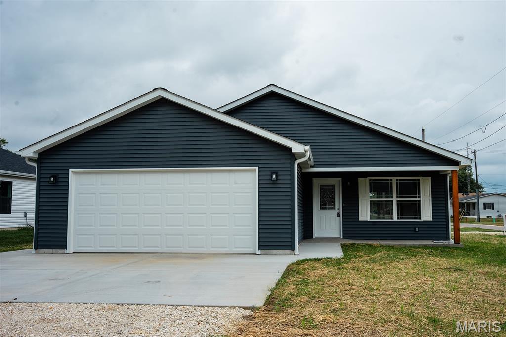 Photo of 1215 Kincaid Street Bowling Green MO 63334