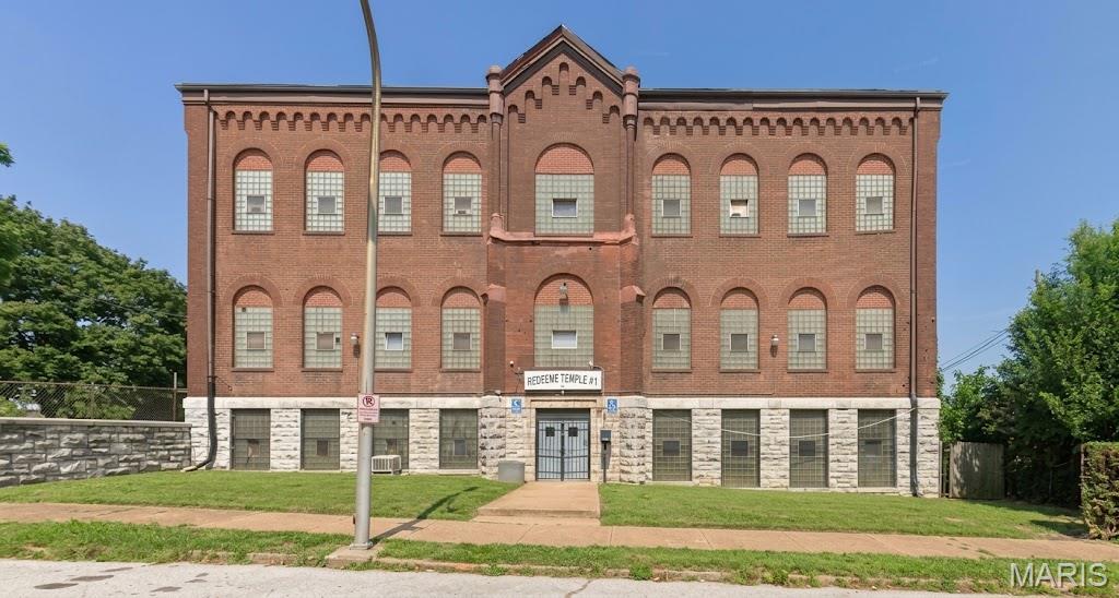 Photo of 1515 N Market Street St Louis MO 63106