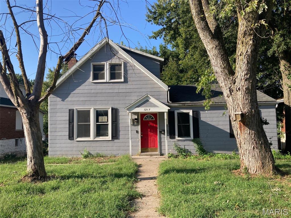 Photo of 1217 W High Street Jefferson City MO 65109