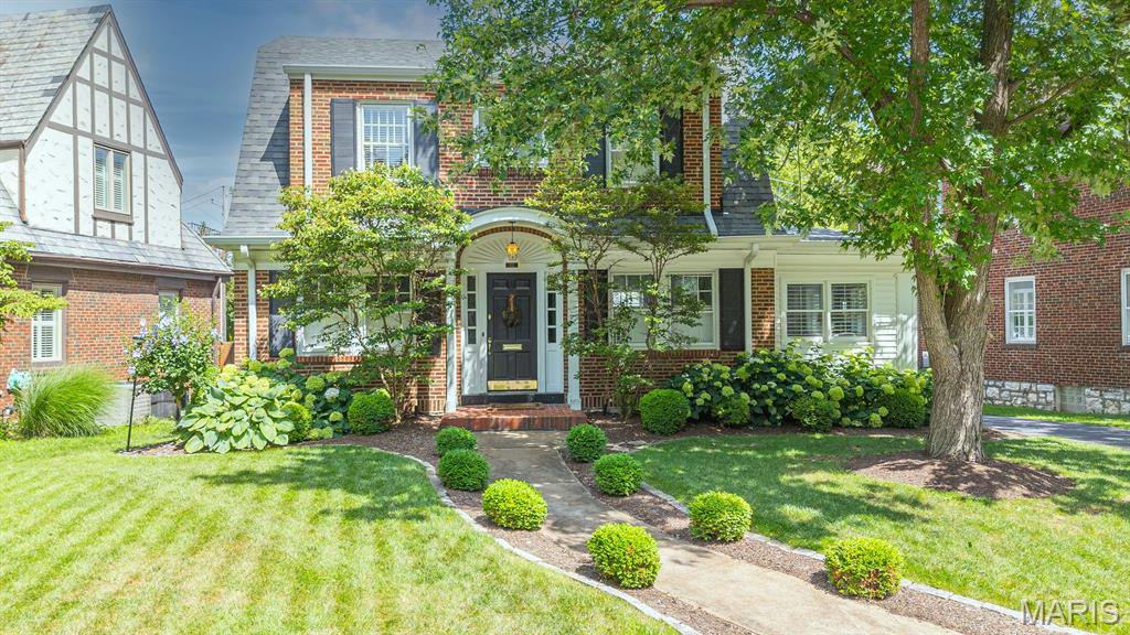 Photo of 422 Mission Court University City MO 63130