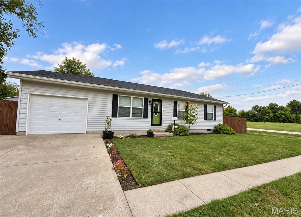 Photo of 511 Continental Street Wellsville MO 63384