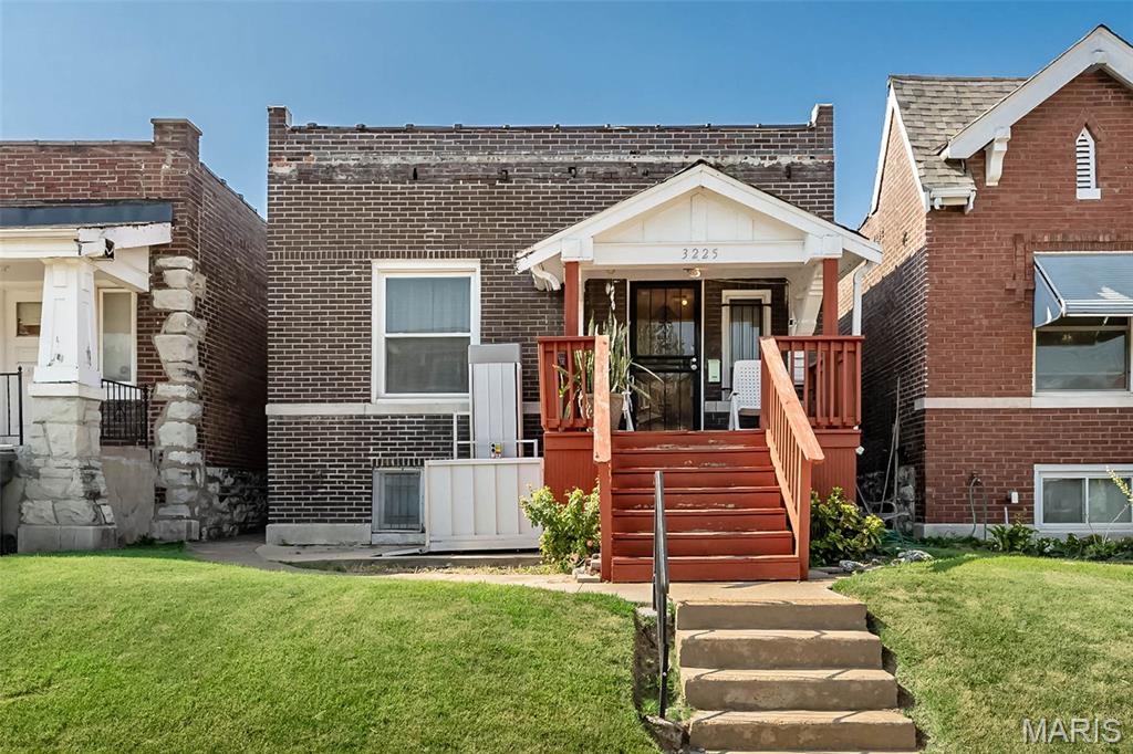 Photo of 3225 N Taylor Avenue St Louis MO 63115
