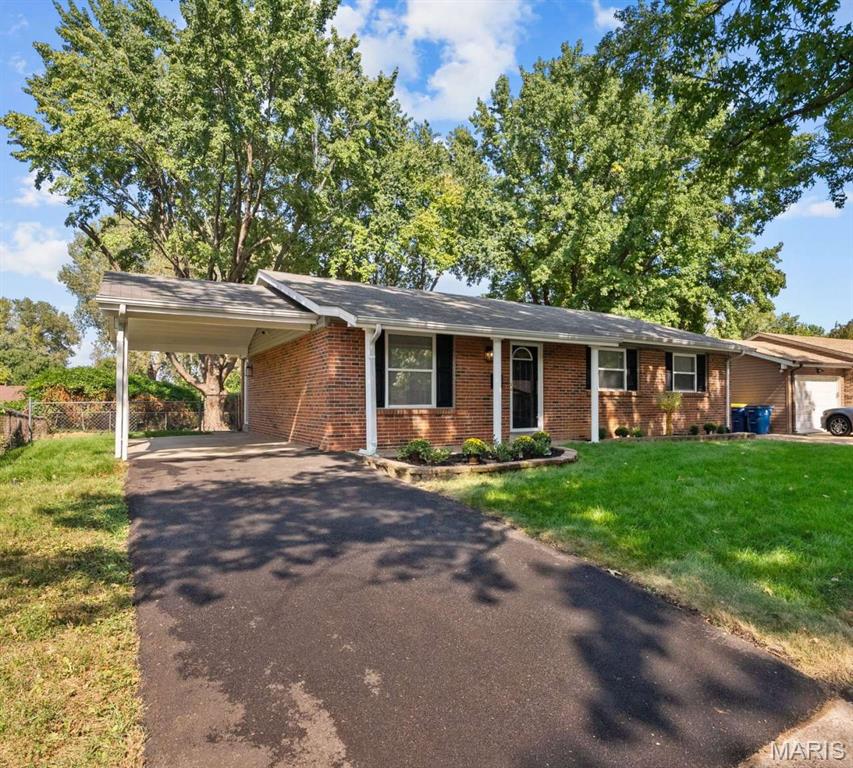 Photo of 2007 Hungerford Drive Florissant MO 63031