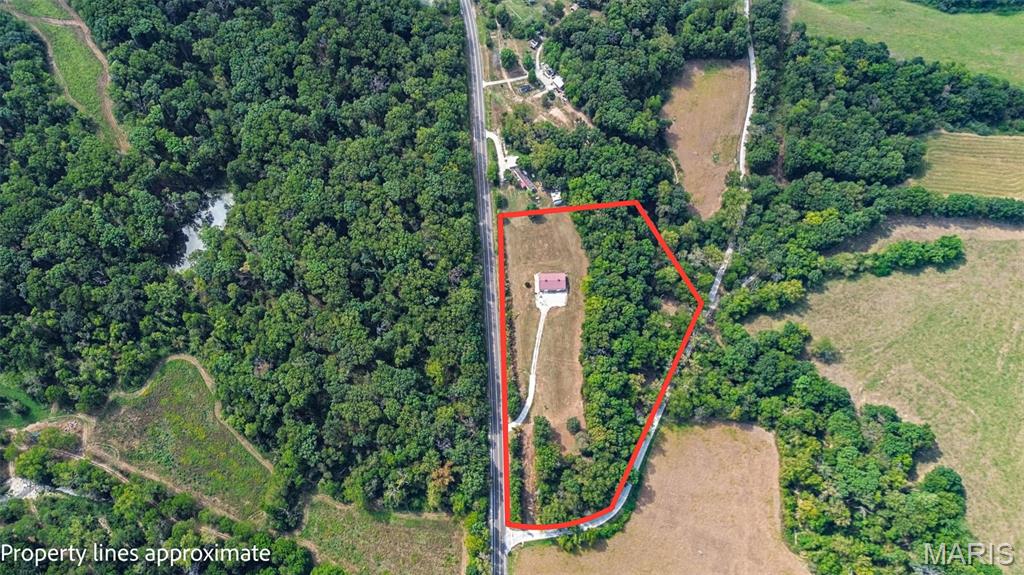 Photo of 16901 Otterville Road Grafton IL 62037